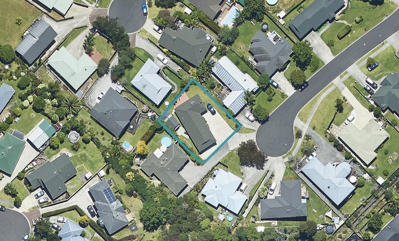 10 Karamu Terrace, Pyes Pa, Tauranga - Carousel 1