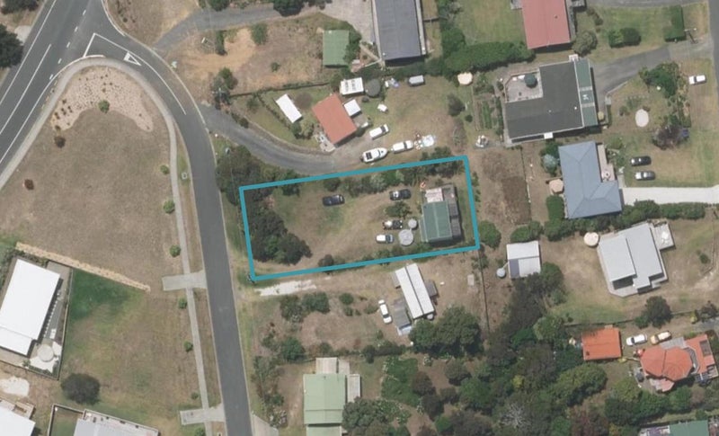 7 Devon Street, Mangawhai Heads, Mangawhai - Carousel 1