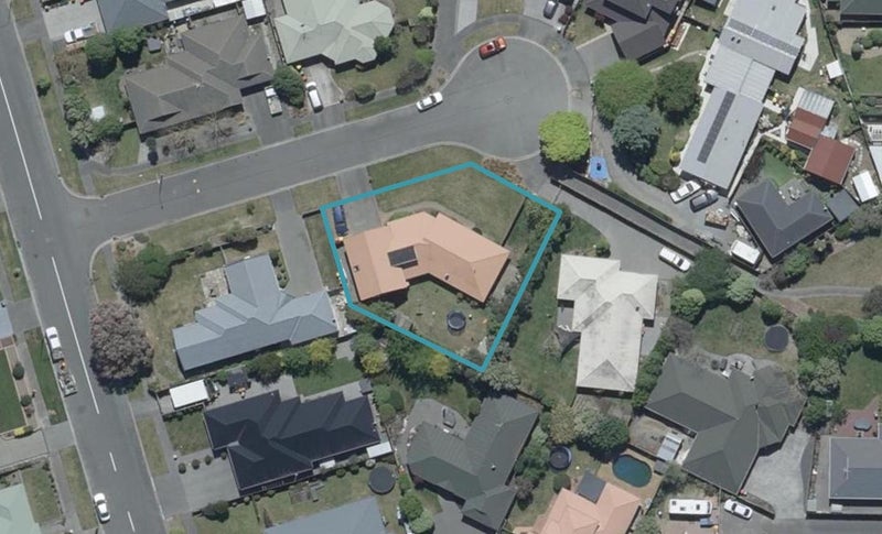 4 Ferngrove Place, Parklands, Christchurch - Carousel 1