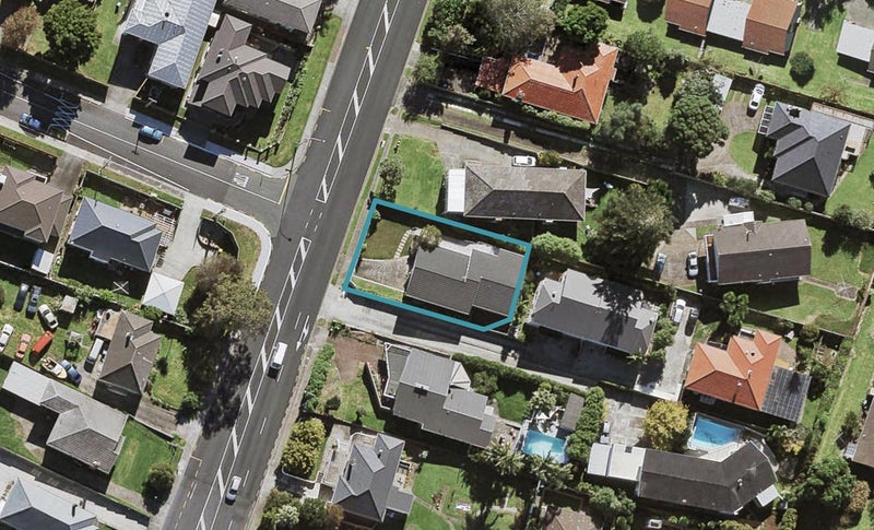 80 Hillsborough Road, Hillsborough, Auckland - Carousel 1