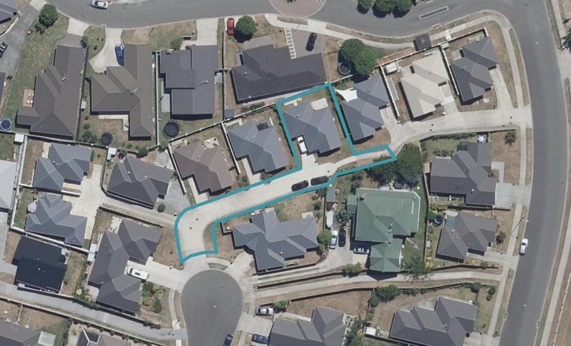 29 Landmark Court, Huntington, Hamilton - Carousel 1