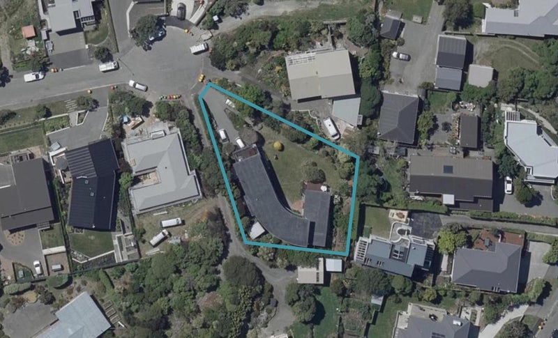 1/16 Hilltop Lane, Mount Pleasant, Christchurch - Carousel 1