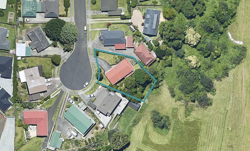 16 Knox Place, Greerton, Tauranga - Carousel 1