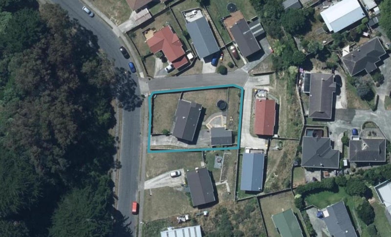 27 Rose Street, Ranui, Porirua - Carousel 1