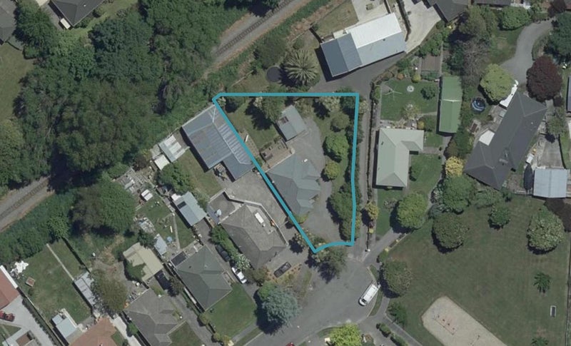 31 Canberra Place, Redwood, Christchurch - Carousel 1