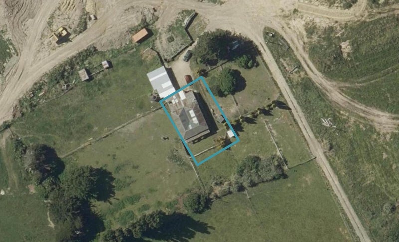 81 Freedom Drive, Kelvin Grove, Palmerston North - Carousel 1