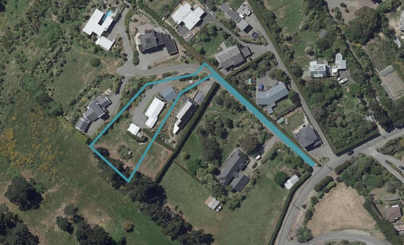 170 Moncks Spur Road, Mount Pleasant, Christchurch - Carousel 1