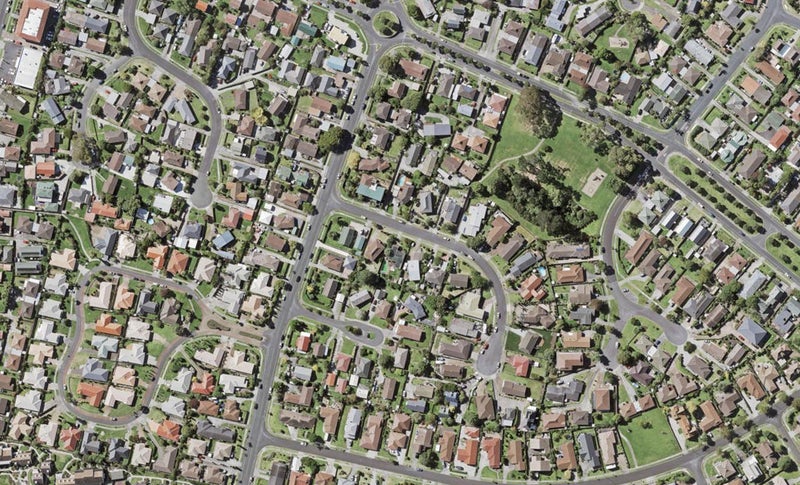 5A Glenshee Place, Highland Park, Auckland - Carousel 1