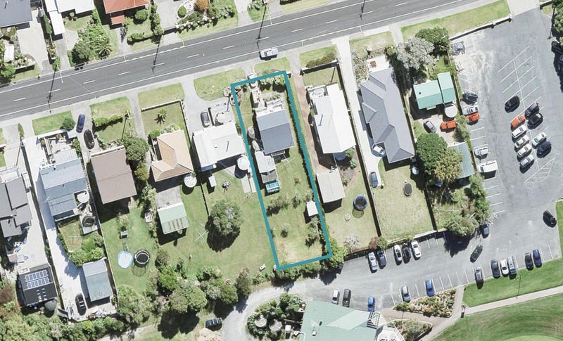 1329 Whangaparaoa Road, Army Bay, Whangaparaoa - Carousel 1