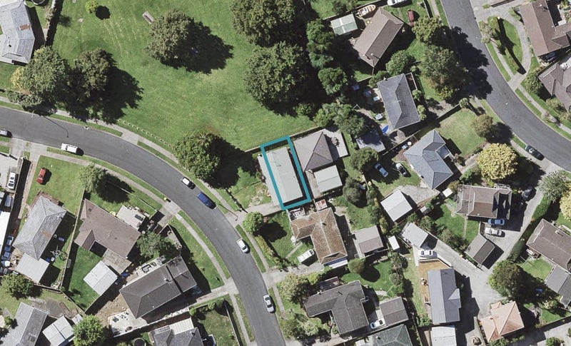 3/20 Blanche Way, Half Moon Bay, Auckland - Carousel 1