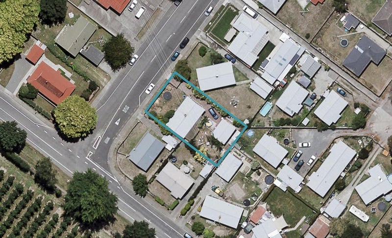 4 Caernarvon Drive, Flaxmere, Hastings - Carousel 1