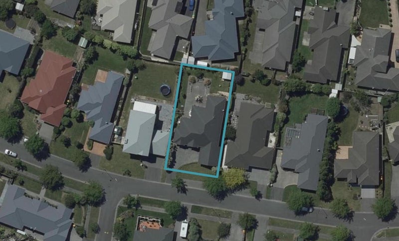 40 Kinsella Crescent, Aidanfield, Christchurch - Carousel 1
