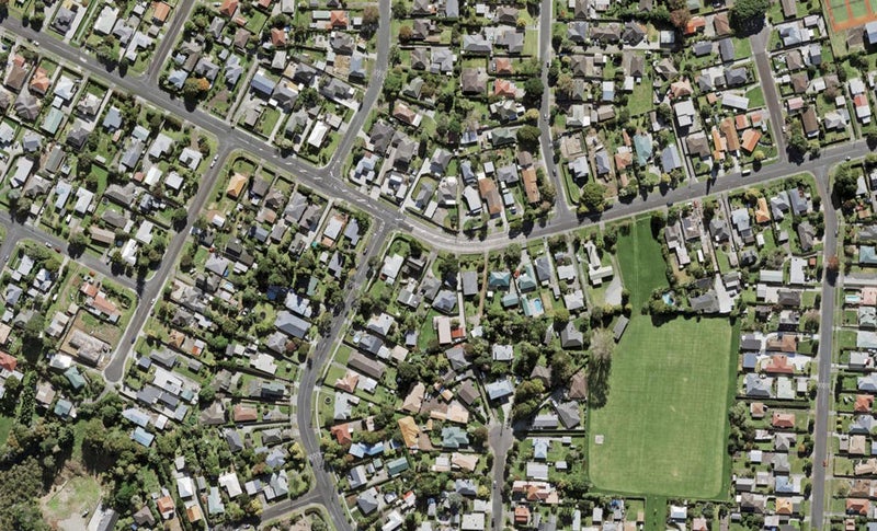 2/46 Taikata Road, Te Atatu Peninsula, Auckland - Carousel 1