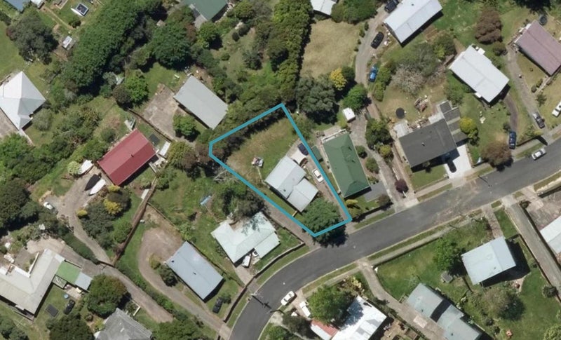 15 Tennyson Street, Raumanga, Whangarei - Carousel 1