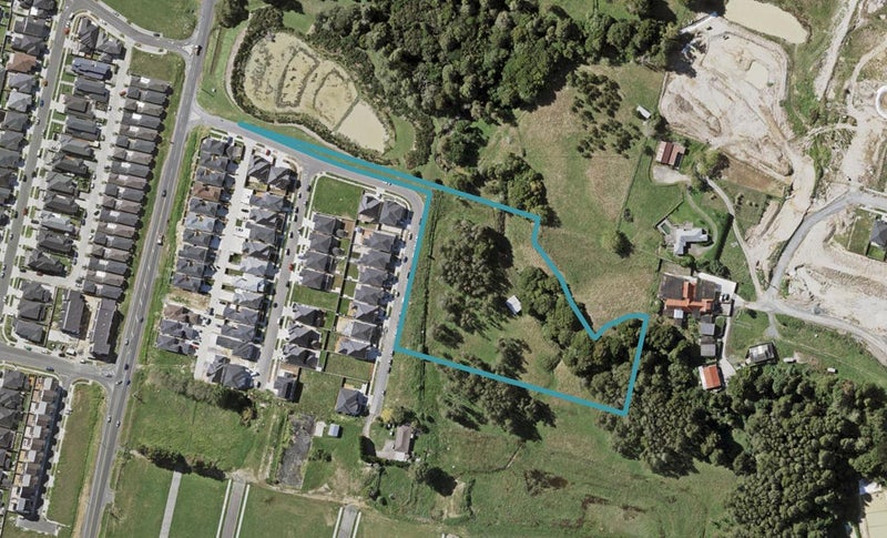 8 Timmer Road, Flat Bush, Auckland - Carousel 1