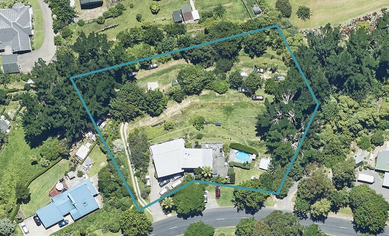 26 Freeburn Road, Pyes Pa, Tauranga - Carousel 1