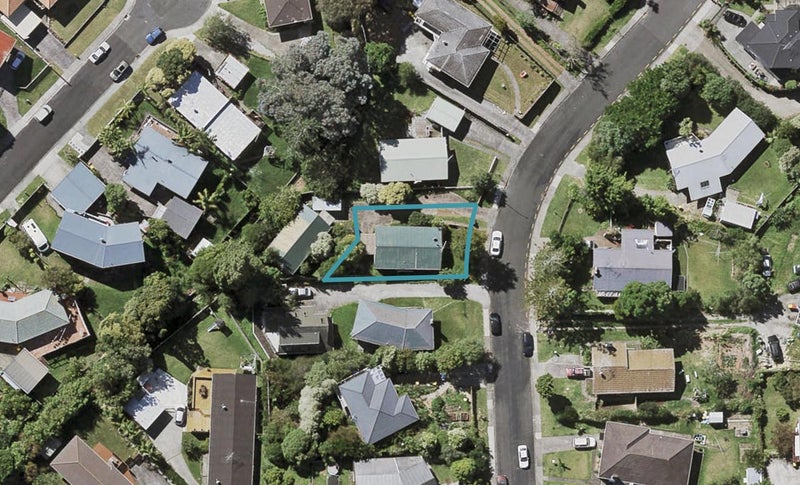 22 Lyford Crescent, Sunnynook, Auckland - Carousel 1