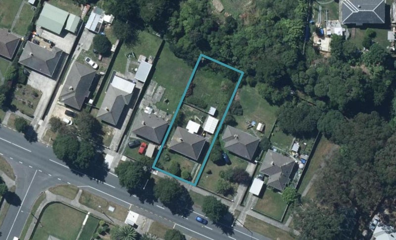 43 Mungavin Avenue, Ranui, Porirua - Carousel 1
