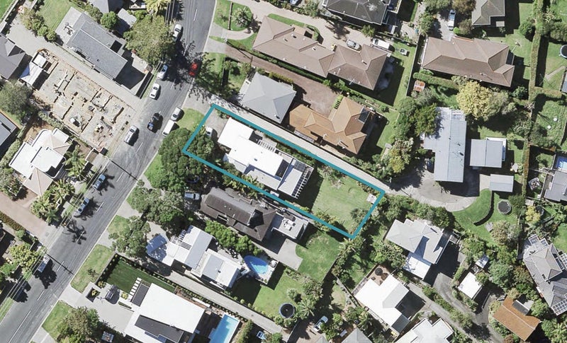64 Kowhai Road, Campbells Bay, Auckland - Carousel 1