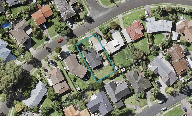 13 Galvan Avenue, Sunnyhills, Auckland - Carousel 1