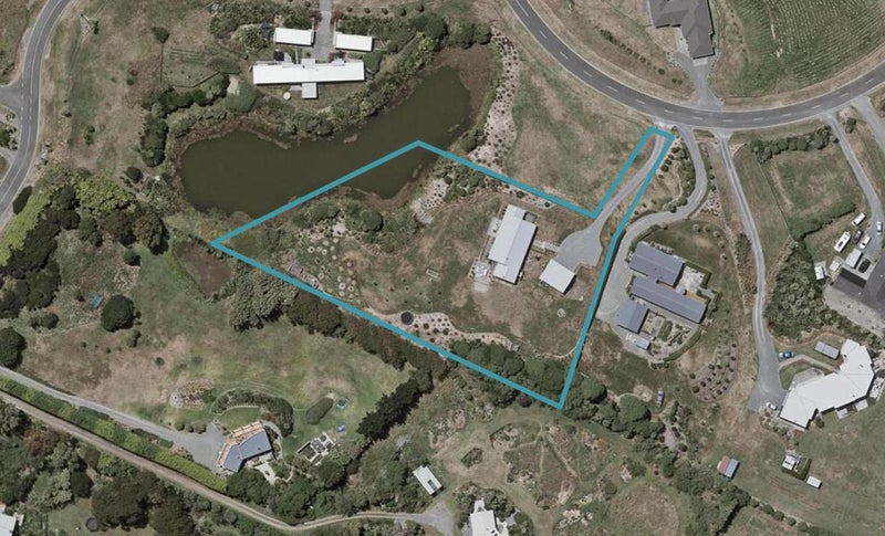 10 Pairuku Lane, Peka Peka, Waikanae - Carousel 1