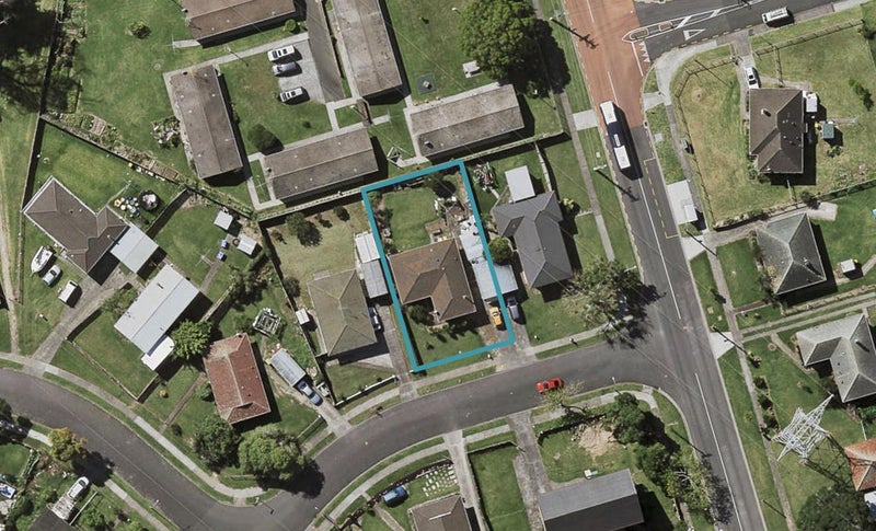 3 Carey Place, Otara, Auckland - Carousel 1
