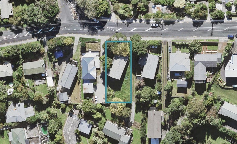 186 Golf Road, Titirangi, Auckland - Carousel 1