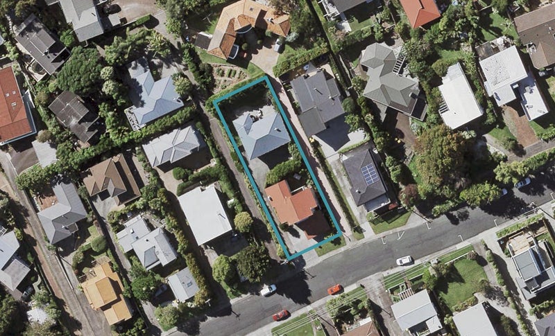 2/19 Wolsley Avenue, Milford, Auckland - Carousel 1