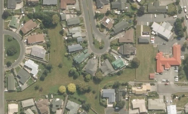 1 McWilliam Avenue, Winton, Winton - Carousel 1