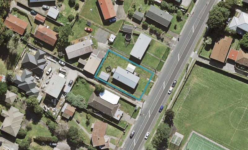 9 Westney Road, Mangere, Auckland - Carousel 1