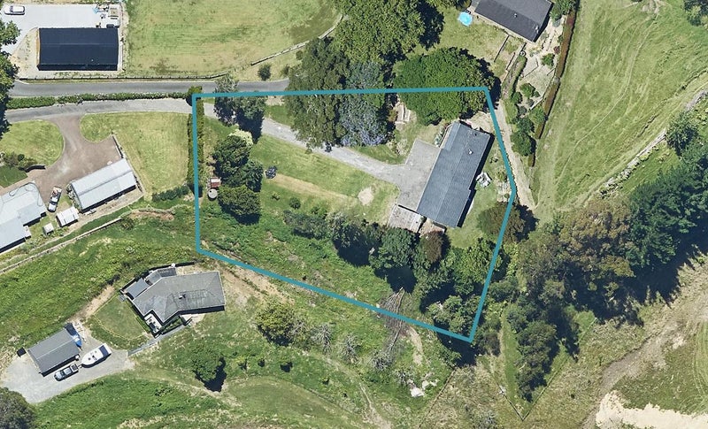427 Cambridge Road, Tauriko, Tauranga - Carousel 1