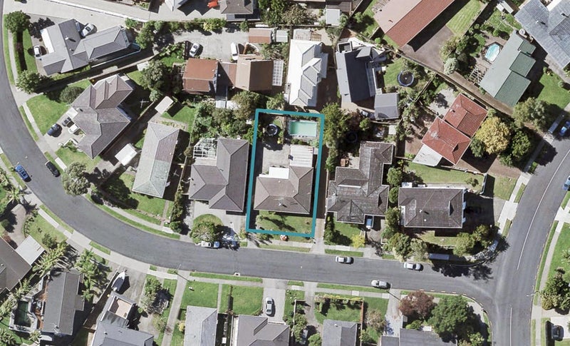 7 Galsworthy Place, Bucklands Beach, Auckland - Carousel 1
