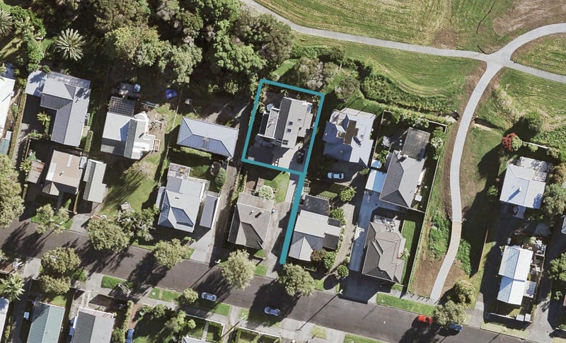 15A Saltaire Street, Avondale, Auckland - Carousel 1
