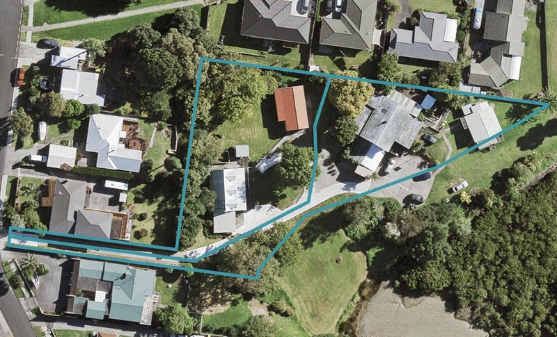8 Lucas Place, Weymouth, Auckland - Carousel 1