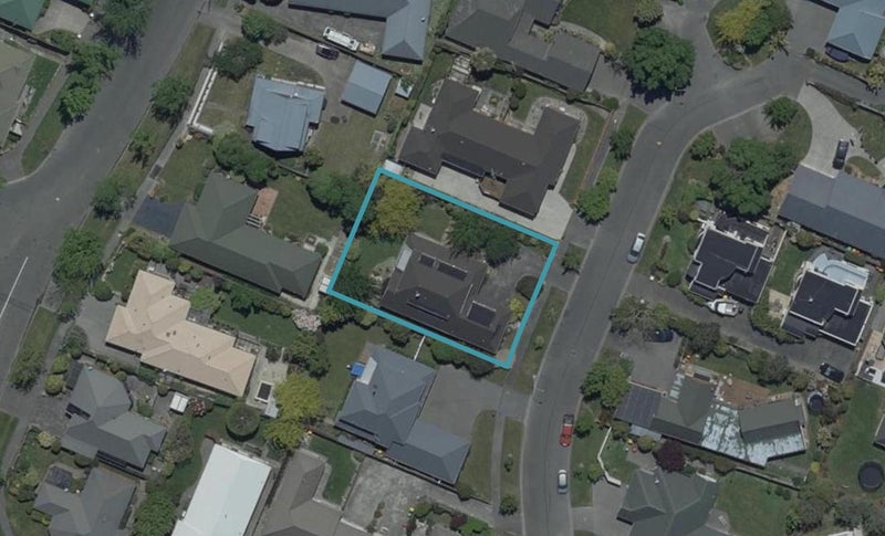 7 Claverley Gardens, Avonhead, Christchurch - Carousel 1
