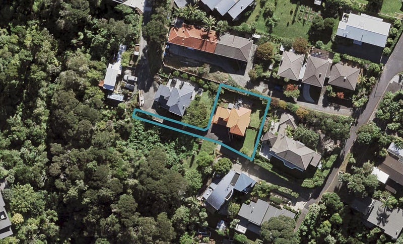 76B Palmerston Road, Birkenhead, Auckland - Carousel 1