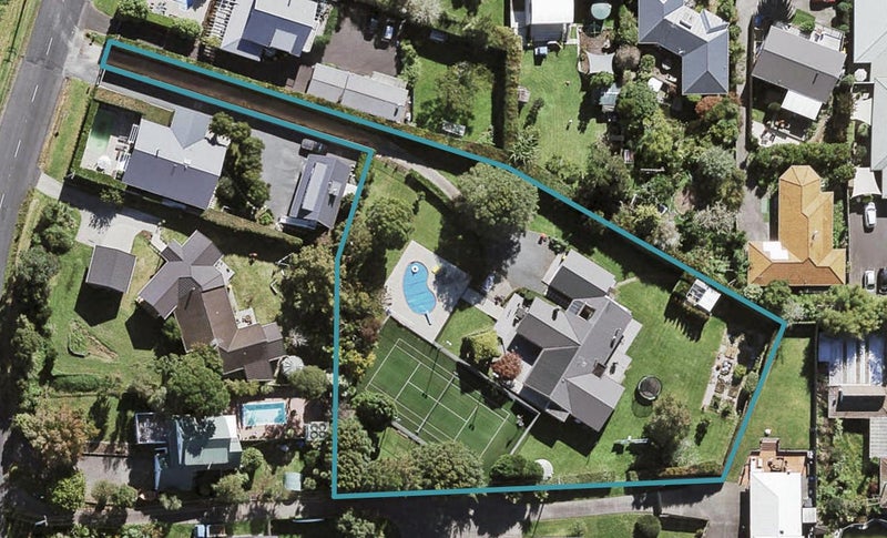 7 Kyle Road, Greenhithe, Auckland - Carousel 1