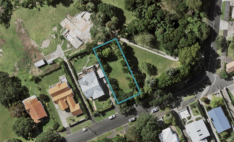 72 Stanley Point Road, Stanley Point, Auckland - Carousel 1