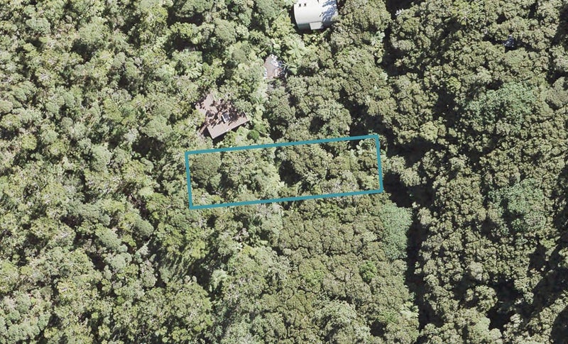 11 Waikarekare Lane, Karekare, Auckland - Carousel 1