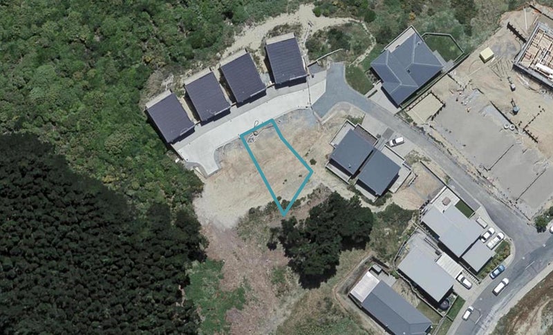 9 Spitfire Place, Newlands, Wellington - Carousel 1