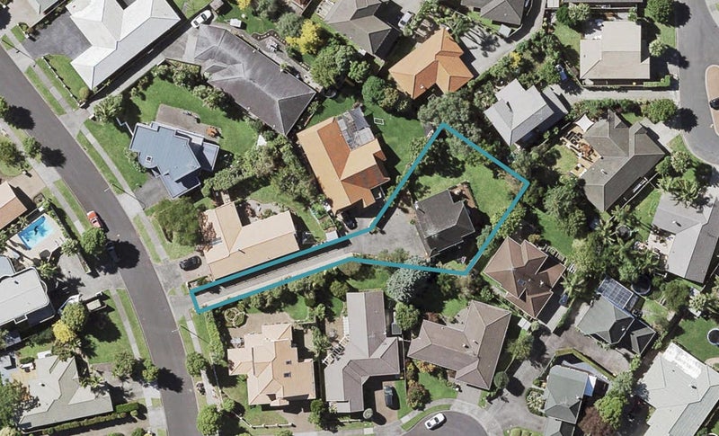 29 Matterhorn Crescent, Northpark, Auckland - Carousel 1