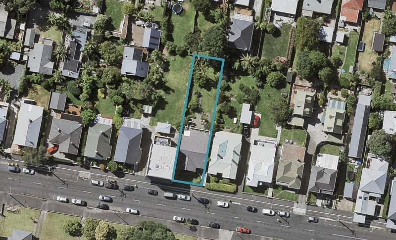 84 Calliope Road, Stanley Point, Auckland - Carousel 1