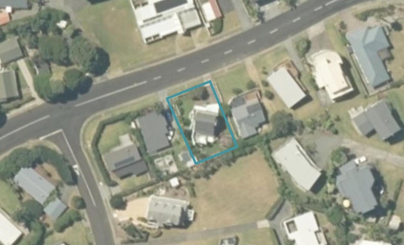 204 Onemana Drive, Onemana - Carousel 1