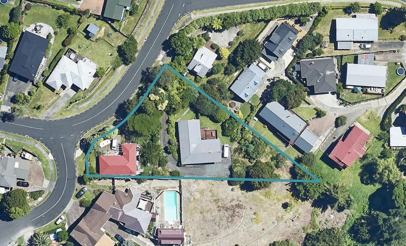 19 Glenn Terrace, Otumoetai, Tauranga - Carousel 1