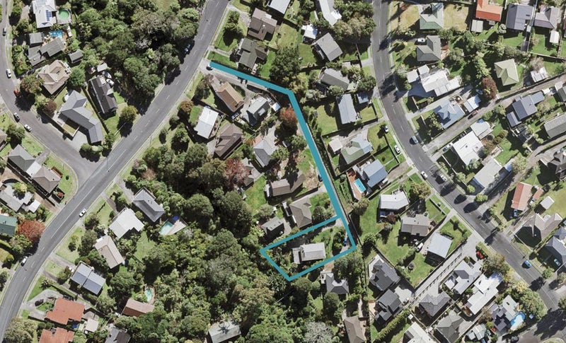 14 Halsey Drive, Lynfield, Auckland - Carousel 1