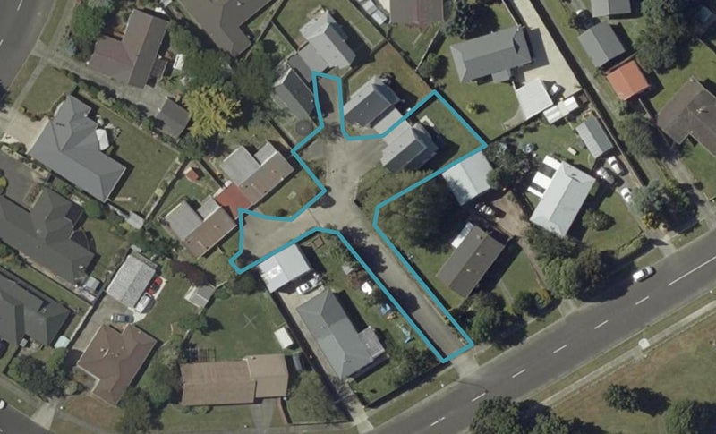 52 Clarke Avenue, Highbury, Palmerston North - Carousel 1