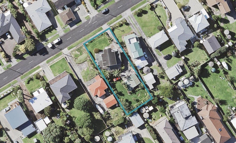 11 Craig Road, Maraetai, Auckland - Carousel 1