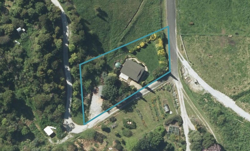 1090B Abel Tasman Drive, Tata Beach - Carousel 1