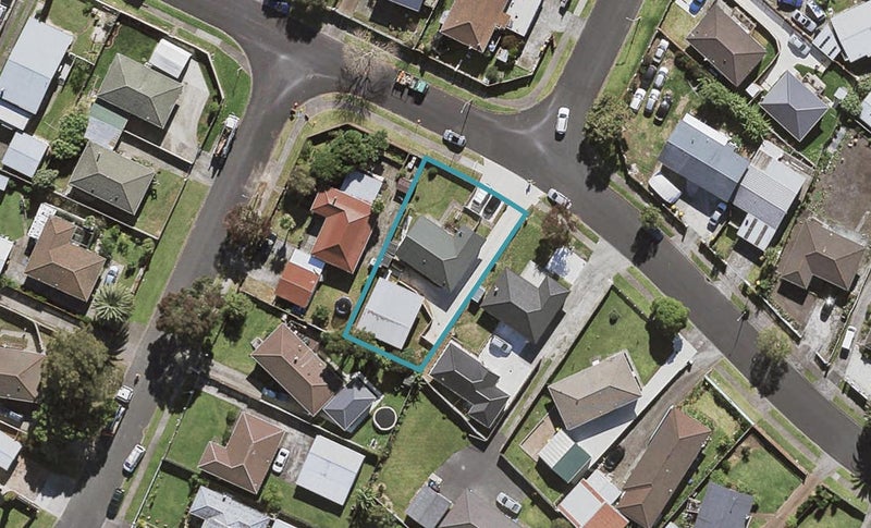 35 Alabaster Drive, Papatoetoe, Auckland - Carousel 1