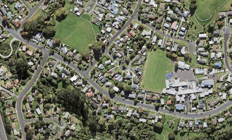 3 Ballial Place, West Harbour, Auckland - Carousel 1